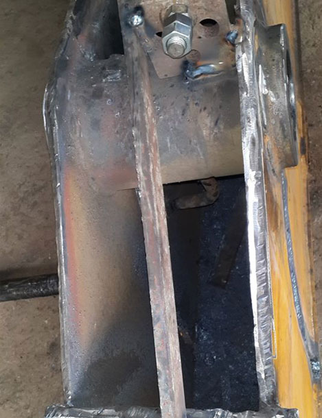 Bom Kırık Kaynakları