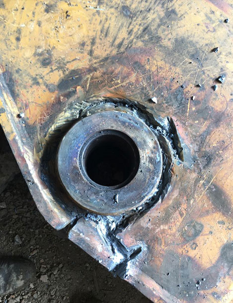 Bom Kırık Kaynakları